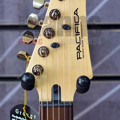 Yamaha Pacifica 311H Red Metallic Electric Guitar image 4