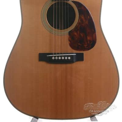 Martin HD28V 2004 image 1