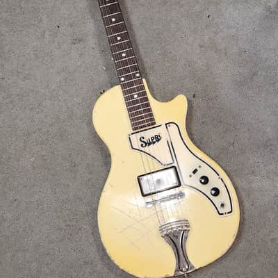 Supro 1507 1960 - ish - white image 1