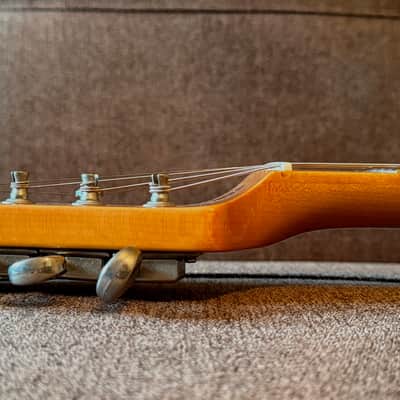 Squier FSR Classic Vibe '50s Telecaster with Maple Fretboard in Burgundy Mist - 2026 Model image 18