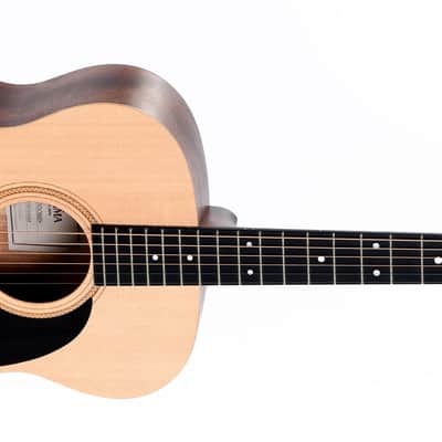 Sigma 000ME Electro-Acoustic Guitar image 2