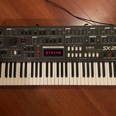 Kawai SX-210 61-Key Analog Synthesizer 1983 - Black / Wood