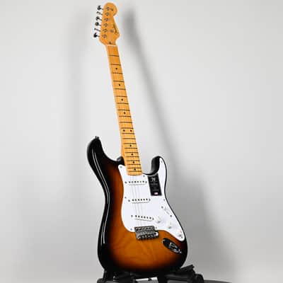 Fender 70th Anniversary American Vintage II 1954 Stratocaster- 2 Color Sunburst 2024 (V703802) image 12