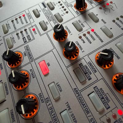 Korg Radias 2000s - Gray