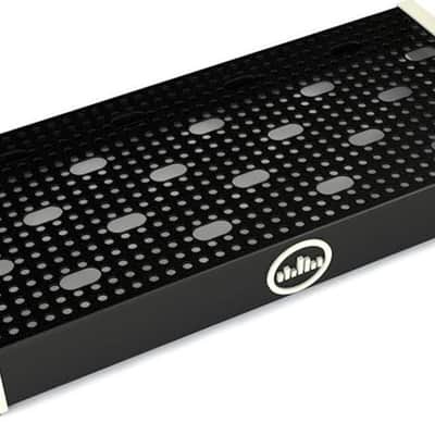 Temple Audio SOLO 18 Pedalboard, 18" x 8.5", Vintage White image 1