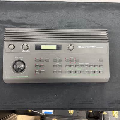 Vintage Yamaha TG33 Tone Generator Made in Japan 1990 - Black with AC Adapter and Manual image 2