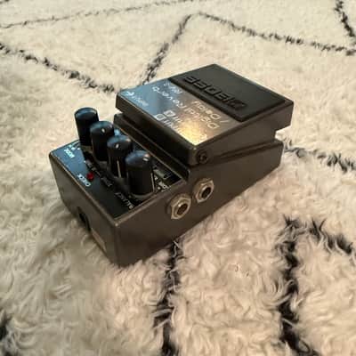 Boss RV-3 Digital Reverb/Delay (Pink or Dark Gray Label) 1994 - 2002 - Grey image 4
