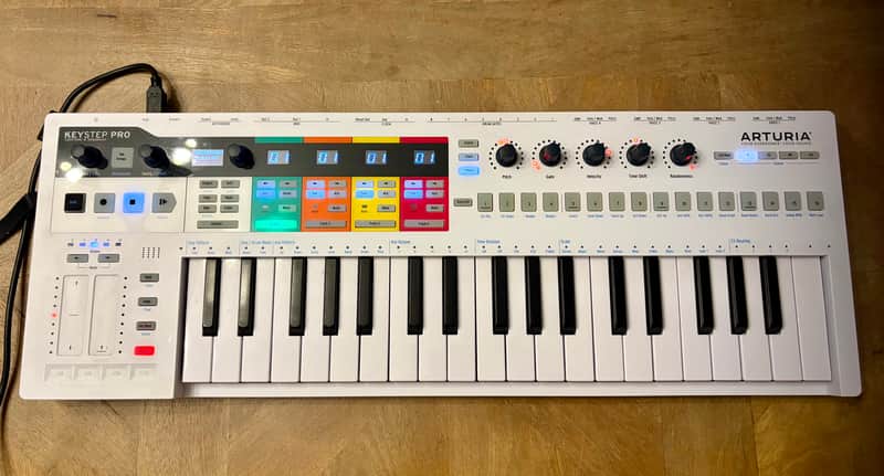 Arturia KeyStep Pro 37-Key MIDI Controller 2020 - Present - White image 1