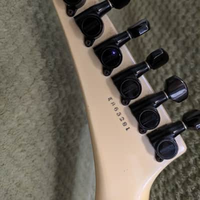 Washburn G-23v Approximately 1986 Pearl Off White, Very Rare Guitar image 5