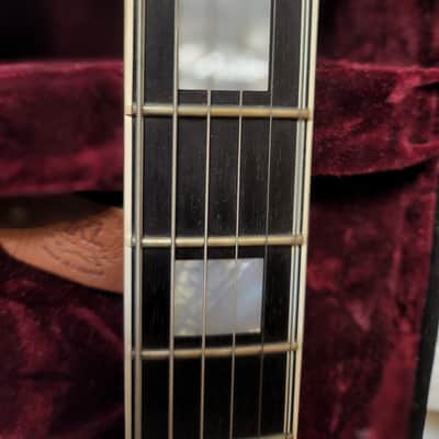 Gibson Byrdland 2001 Sunburst lightly played image 2