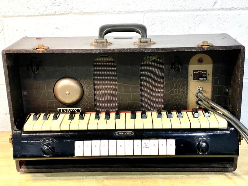 Jennings Univox 1950’s valve synthesizer image 1