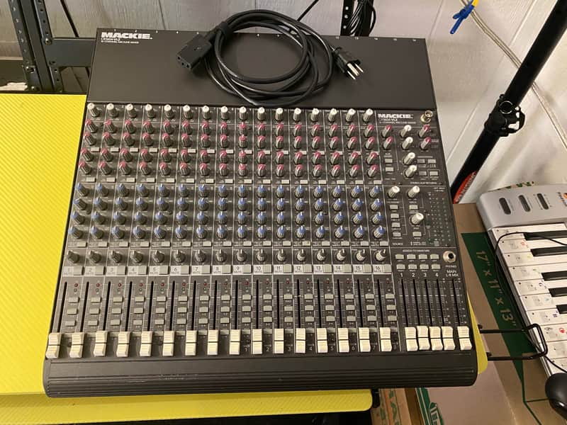 Mackie 1604-VLZ 16-Channel Mixer Tested Works Great Clean. L@@k !! image 1