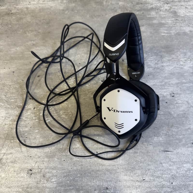 Roland VMH-D1 V-Drums Closed Back Headphones - 32 Ohms 2023 - Present - Silver
