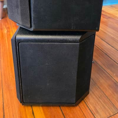 Bose 301 Series IV Speakers (Pair) – Direct/Reflecting Sound image 8