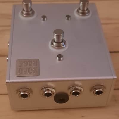 Road Rage Pro Gear 2 Way Stereo Switch Effects Loop Stomp Box image 4