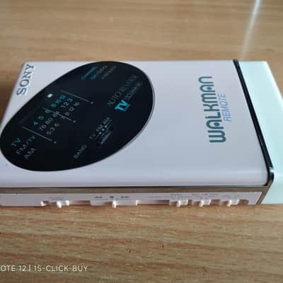 Sony WM F109 1987 - Sony Walkman radio Cassette player WM F109 pink working image 5