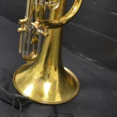 Corneta Bach Stradivarius 181-37 Corporation lacada en buen estado. image 15