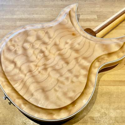 Rickenbacker  381V69 1998 - Mapleglo + Case image 6