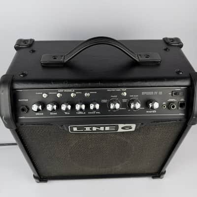 Line 6 Spider IV 15 15-Watt 1x8" Digital Modeling Guitar Practice Amp 2009 - 2016 - Black image 2