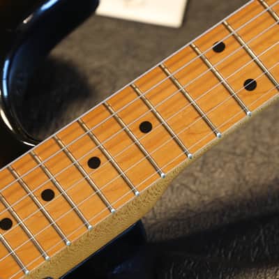 1994 Fender Limited Edition 40th Anniversary 1954 Reissue Collectors Model Stratocaster w/ Maple FB Electric Guitar 2-Color Sunburst + COA OHSC image 8
