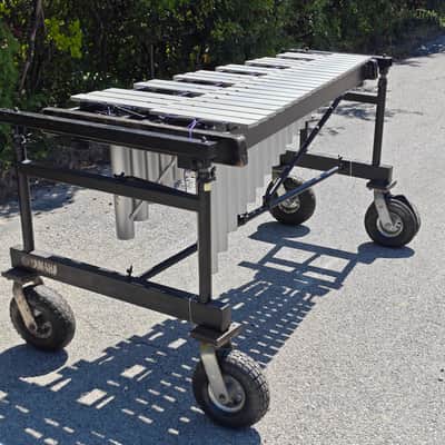 Yamaha YV2700 Vibraphone serial 1421 image 8