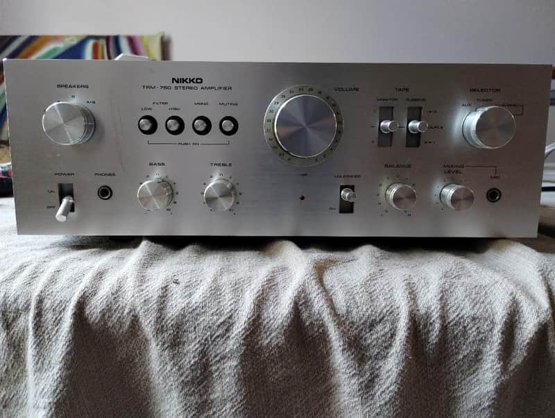 Nikko TRM750 integrated amplifier in very good condition - 1970'S image 1