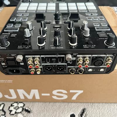 Pioneer DJM-S7 2-Channel Serato Digital Mixer 2021 - Present - Black image 3