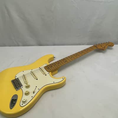 Fender ST-71 YM Yngwie Malmsteen Signature Stratocaster MIJ 1997 - 2000 Vintage White image 2