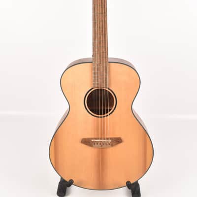 Breedlove Discovery S Concert Left-Handed image 2