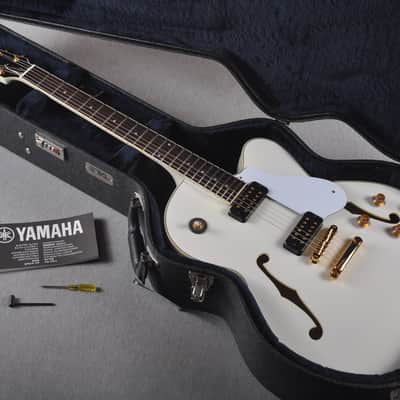 2016 Yamaha Hollow Body Arch Top Electric Guitar AES 1500 w/Hardcase image 1