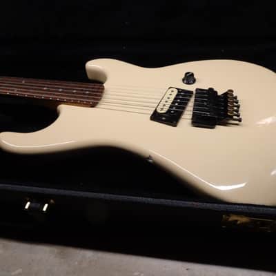 Kramer Baretta 1985 - White image 6