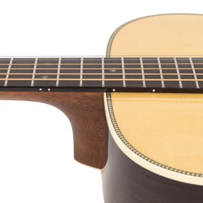 Martin OM-28 Standard Series Acoustic Guitar - Natural image 9