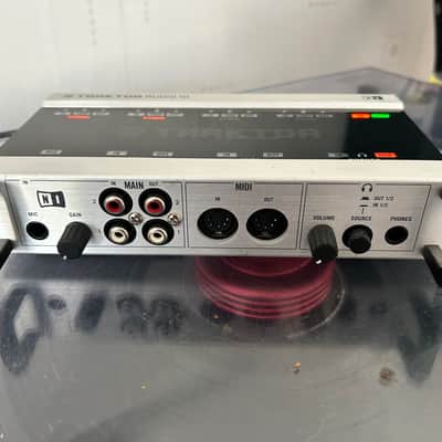 Native Instruments Audio 10 image 2