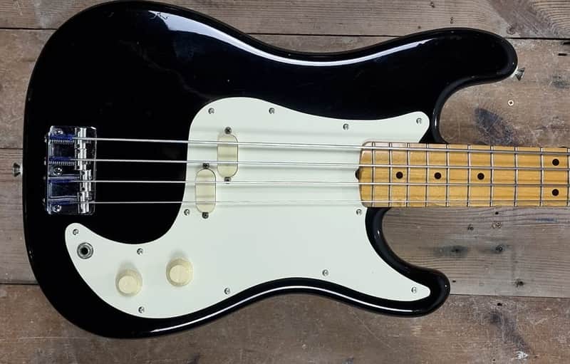 Fender Bullet Bass Deluxe (B-34) 1981 - 1983 | Reverb Canada