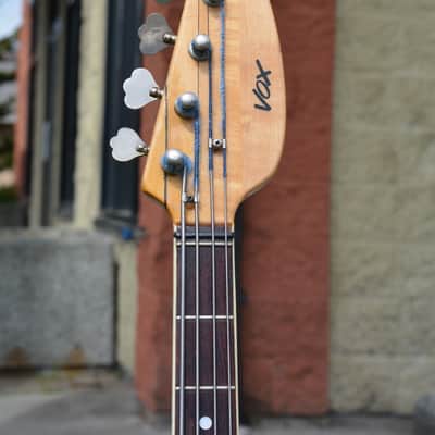 Vox Bill Wyman Teardrop 1967 3 Tone Sunburst image 2
