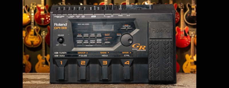 Roland GR-33 guitar Synthesizer Pre Owned image 1