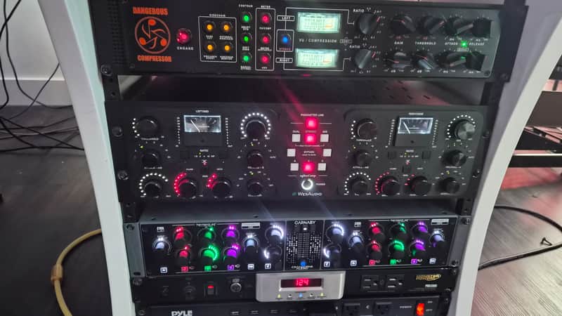 WesAudio ngBusComp Stereo Bus Compressor with Digital Recall 2020 - Black image 1