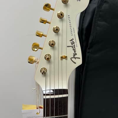 Fender Made in Japan Traditional 60s Stratocaster 2025 - White Pearl image 3