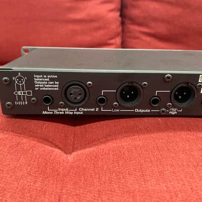 Ashly XR-1001 Stereo Two-Way / Mono 3-Way Active Crossover 1990's image 7