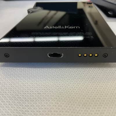 iRiver Astell & Kern AK300 2000’S - Black image 10