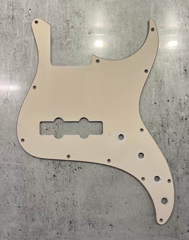 Pickguard for Samick Greg Bennett Fairlane 4String - white 3ply image 1