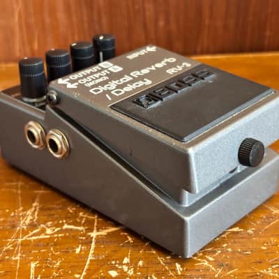 Boss RV-3 RV 3 Digital Reverb/Delay Guitar Effect Pedal w/ box image 5