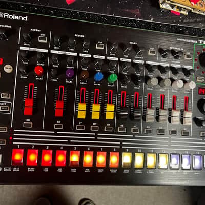 Roland AIRA TR-8 with modified leds image 4