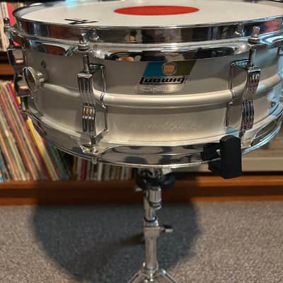 Ludwig No. 404 Acrolite 5x14" 8-Lug Aluminum Snare Drum with Pointed Blue/Olive Badge 1969 - 1979 - Matte Aluminum image 3