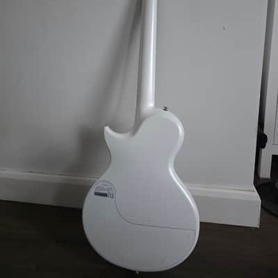 Enya Nova Go Sonic White Carbon Fibre Travel Guitar w/ Built-in Speaker + Case image 6