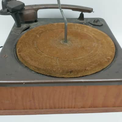Antique Record Player for Parts / Repair / Decoration image 13