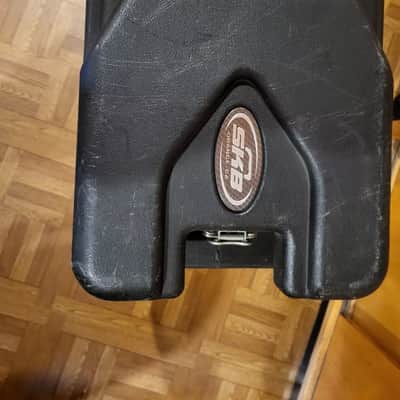SKB 1SKB-R102 10U Over 2U Roto-Molded Rack Case 2010s - Black image 4