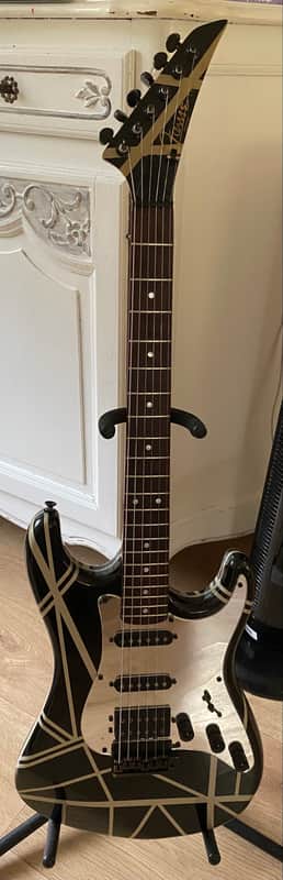 Hondo Fame  H-761 1985/1987 - Black style EVH image 1