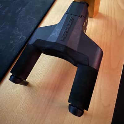 Hercules GSP38WB Auto Grip Short Arm Guitar Wall Hanger with Wooden Base 2010s - Natural/Black image 1