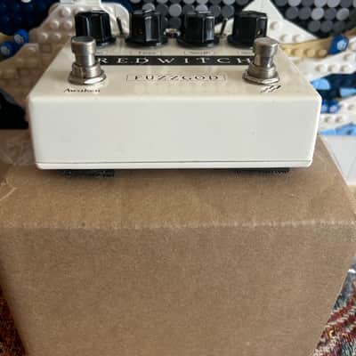 Red Witch Fuzz God II 2010s - White image 2